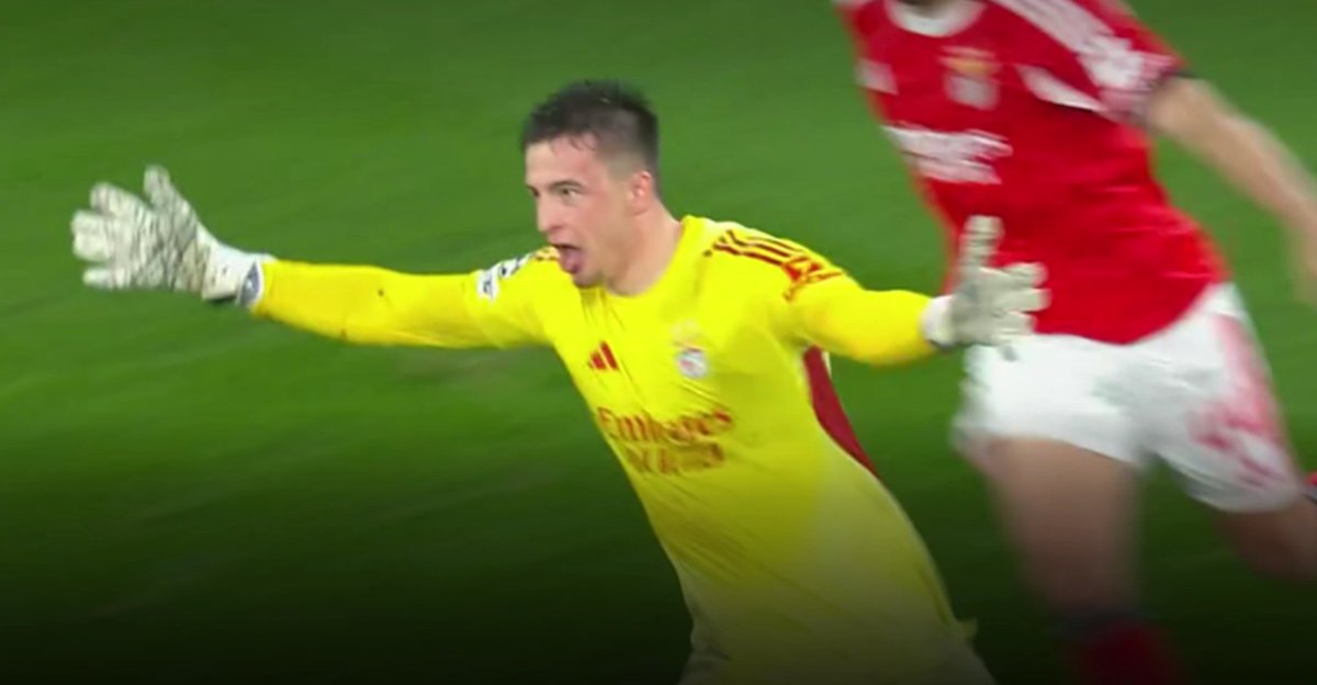 emirmalte's tweet photo. L'homme le plus rechercher de Marseille actuellement #liguedeschampions https://t.co/WVgk2wjw9D