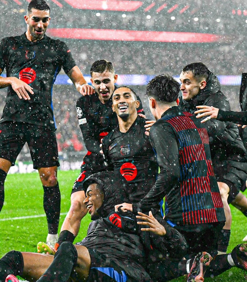 INIE8TAZO's tweet photo. Remontar bajo la lluvia de Lisboa no está hecho para todo el mundo. https://t.co/samEnwWlDF