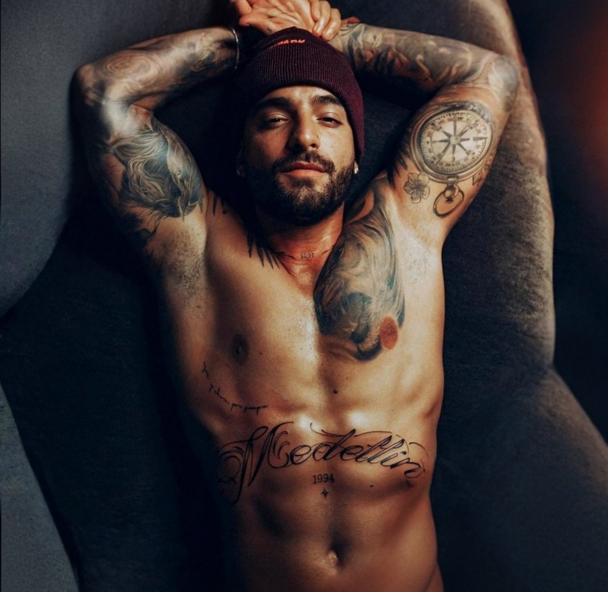 𝐇 🌑 +𝐏𝐑𝐄𝐓𝐓𝐘 +𝐃𝐈𝐑𝐓𝐘 tweet media