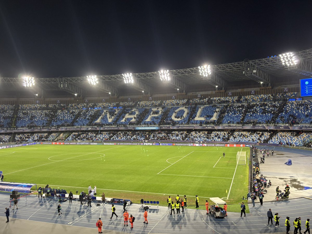 Following your team, nothing better 💙🌍 🇮🇹 🍕
