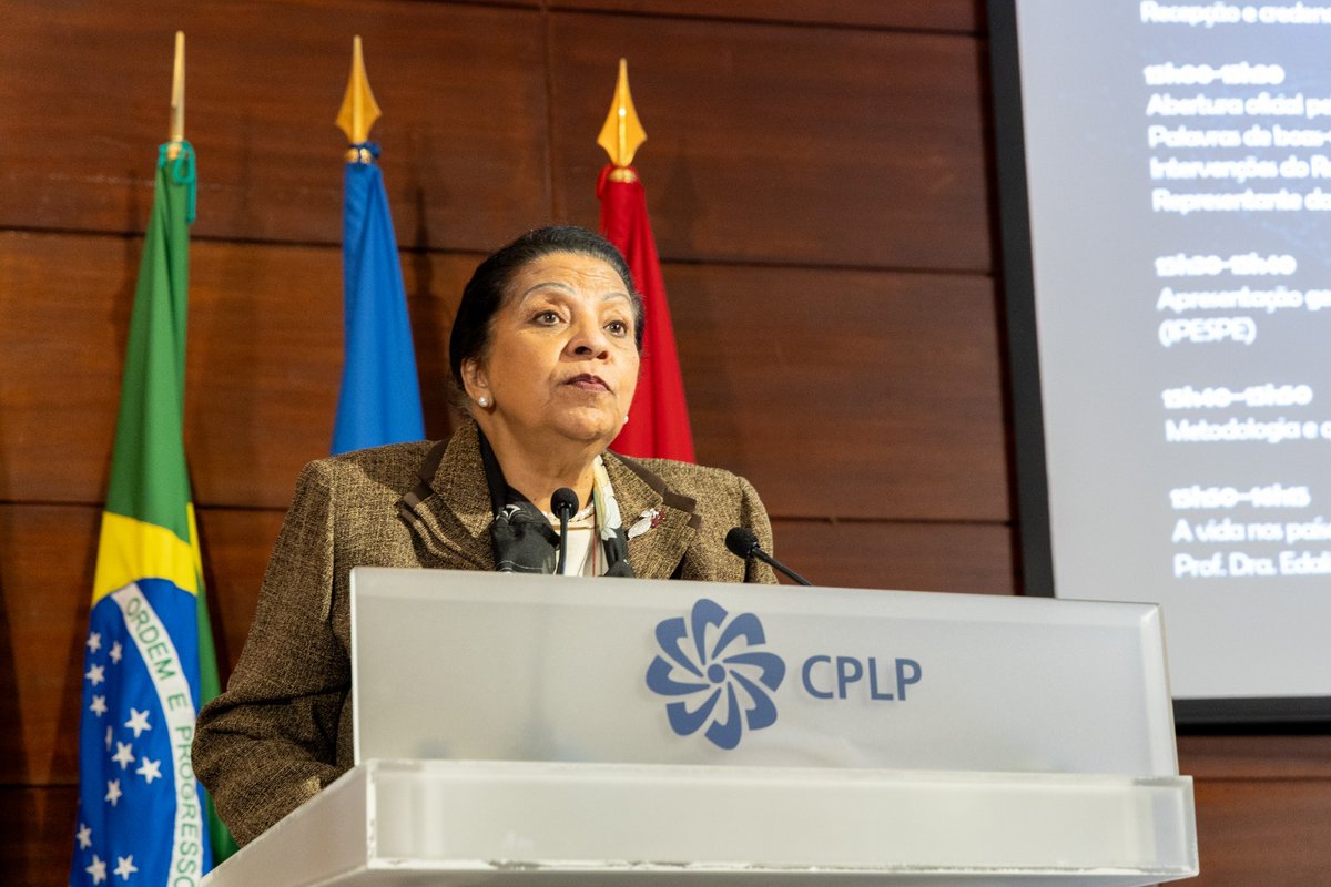 _CPLP's tweet photo. O lançamento da primeira edição do «Barometro da Lusofonia» decorreu a 28 de janeiro de 2026, no auditório da Sede da Comunidade dos Países de Língua Portuguesa (CPLP), em Lisboa.
🌐 Mais informação: https://t.co/SWNWOOPsvD
#CPLP #ipespe #barometrolusofonia https://t.co/AVupXizp7W