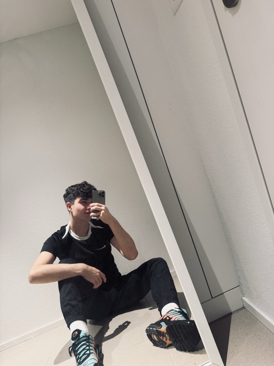 JustinV44632's tweet photo. 😈😈 ⬇️

https://t.co/o0hwogSus6

#Gay #Twink #GayBoy #GayContent #Queer #LGBTQ #GayPorn https://t.co/K4k6nJ9ErU