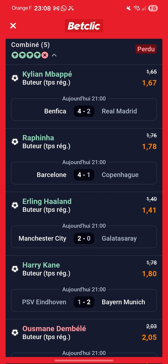 Baptimo's tweet photo. @dembouz  frérot pas moyen de me rembourser la pari ? T'abuses fallait mettre une praline à gauche 😭

@Betclic #PSGNEW #Betclic #liguedeschampions #LDC https://t.co/C6uP8qcArh