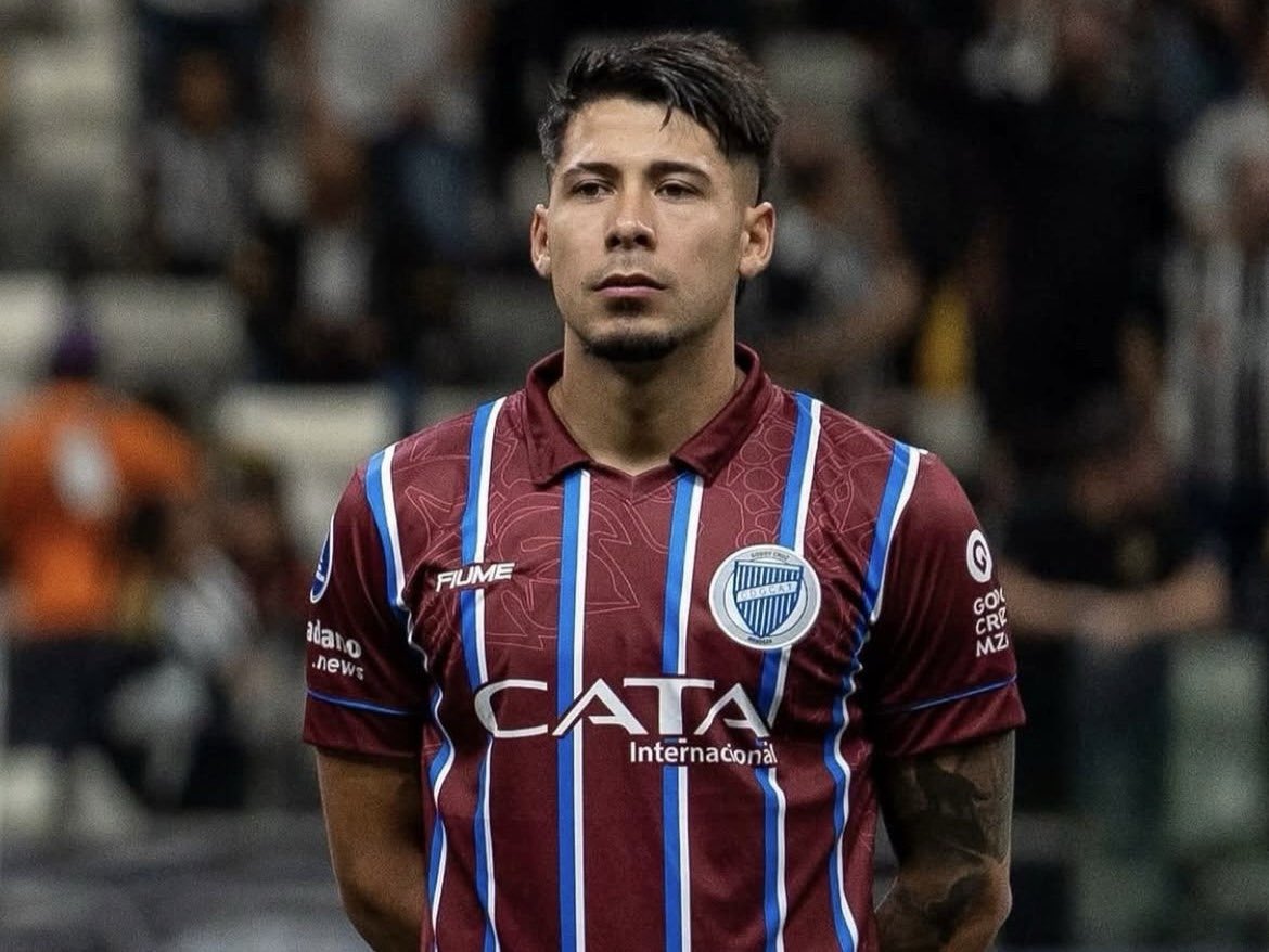 #BELGRANO | ¿LLEGA UNO MÁS? 

🗯️El pirata negocia por NICOLÁS FERNANDEZ

🏴‍☠️Belgrano hizo una oferta por el 50%, pero el tomba la rechazó. #GodoyCruz quiere vender el pase completo

🪶El jugador sí aceptó la propuesta para ser jugador pirata

ℹ️ <a href="/jdanibarcelo/">Dani Barcelo</a> en Sucesos Deportivos