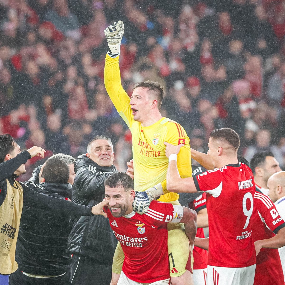 SLBenfica's tweet image. Hang it in the Louvre.