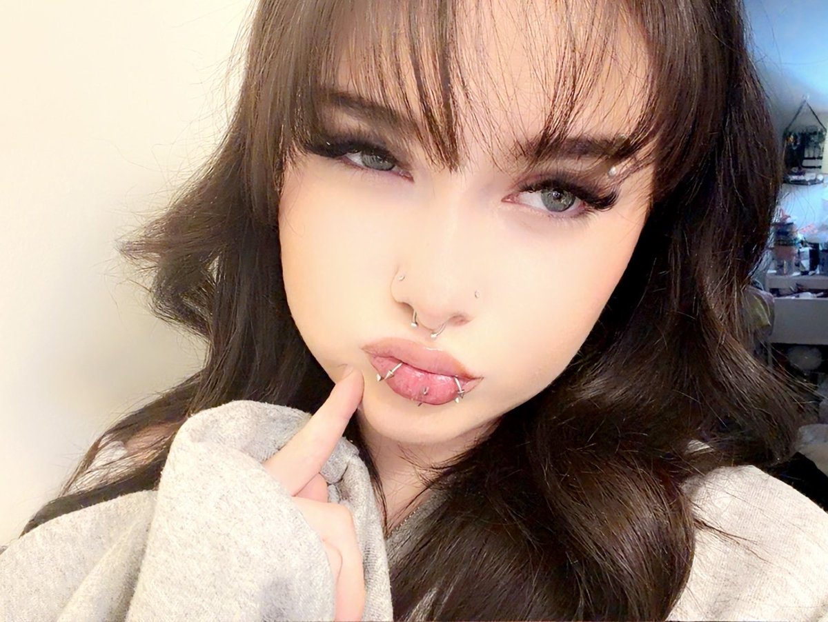 RoNotRow's tweet image. hi 🫶🏻