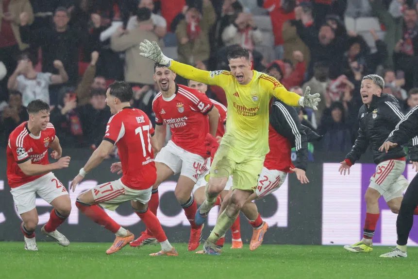 Trubin: “Não tinha percebido do que precisávamos. O Tomás e o António diziam 'um, um', e eu: 'O quê?'. Mas depois vi toda a gente a dizer-me para subir. Vi também o mister, subi, fui para a área e não sei... Não sei o que dizer. Momento louco. Não sei o que dizer. Inacreditável”.