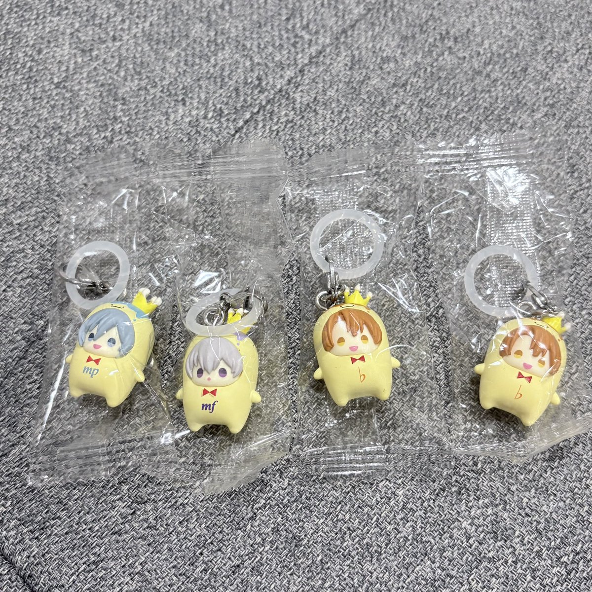 なも tweet media