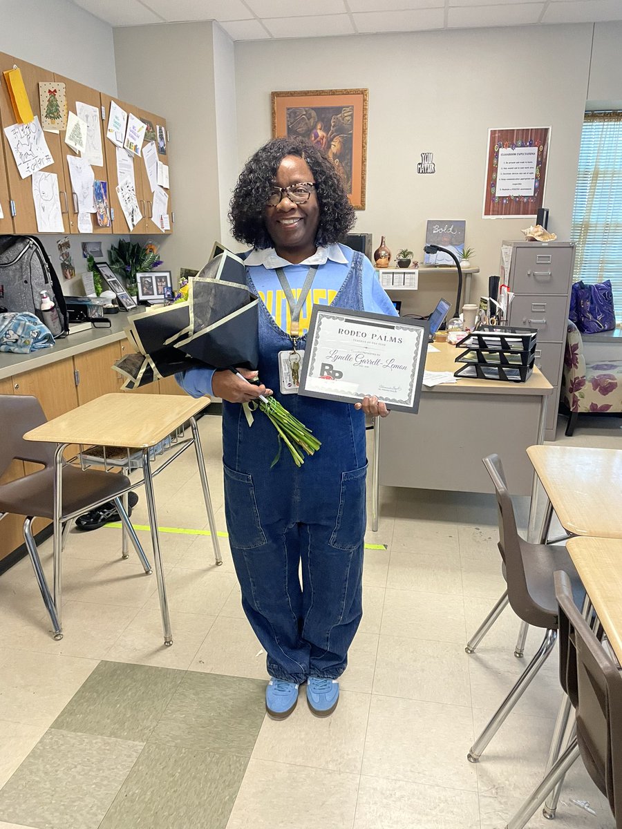 Rodeo Palms Jr. High tweet media