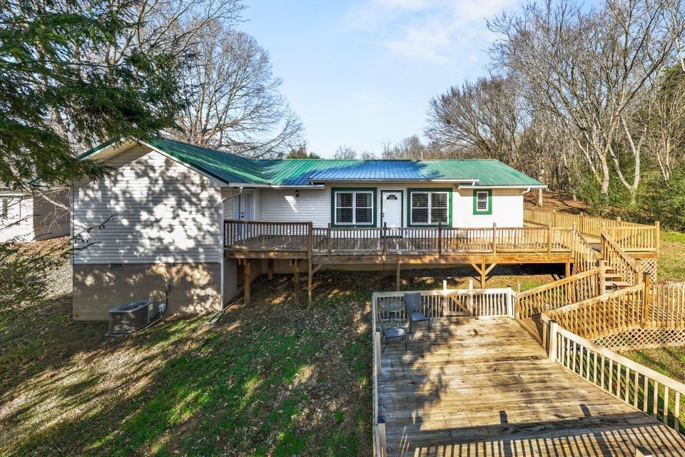 RyanColemanCEO's tweet image. 🏡 𝐅𝐞𝐚𝐭𝐮𝐫𝐞𝐝 𝐋𝐢𝐬𝐭𝐢𝐧𝐠!
📍𝟏𝟏𝟔 𝐓𝐡𝐨𝐦𝐚𝐬 𝐋𝐧, 𝐊𝐢𝐧𝐠𝐬𝐭𝐨𝐧, 𝐓𝐍 𝟑𝟕𝟕𝟔𝟑
🛏  𝟑 𝐁𝐞𝐝 | 🛁 𝟏.𝟓 𝐁𝐚𝐭𝐡
💰 $𝟑𝟒𝟎,𝟎𝟎𝟎

📸 ryancoleman.org/116-thomas-lan…
📲 Call 865-693-SOLD

#KingstonTNRealEstate #CountryLiving #LakeAccess #NoHOA #HometownRealty