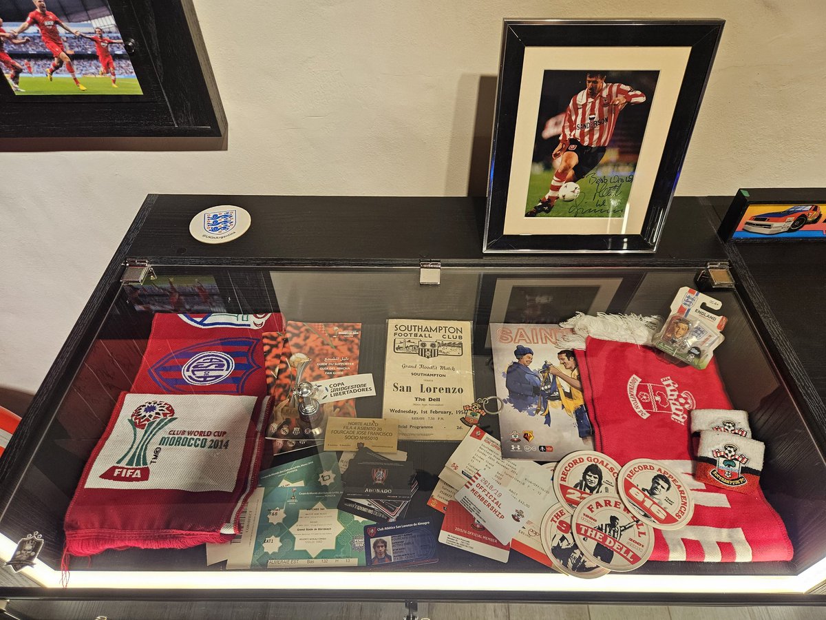 Sir Voodoo tweet media