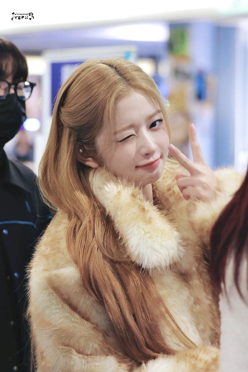 最近のレイちゃんのギャルみつよつよな空港ファッション大好きなので