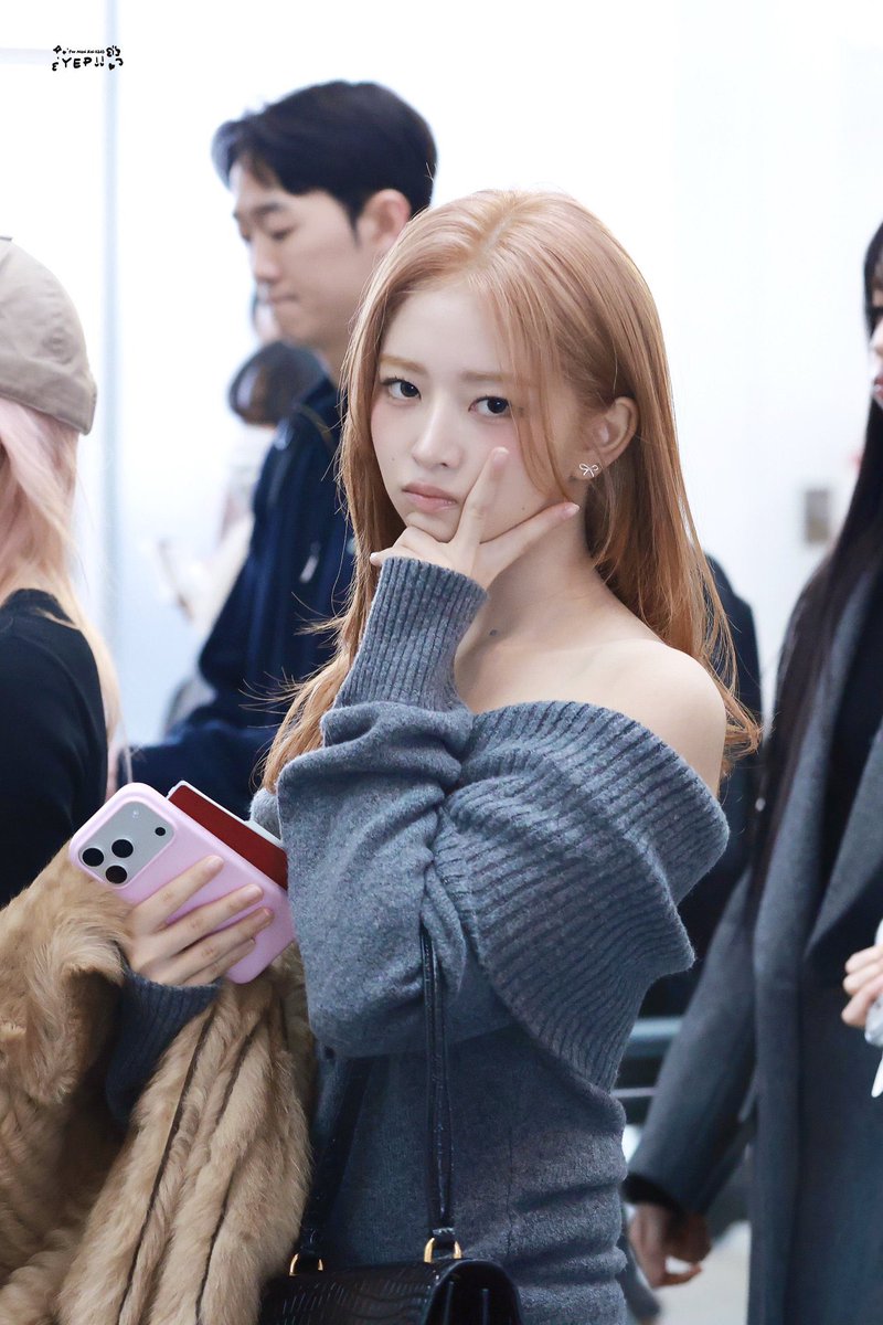 最近のレイちゃんのギャルみつよつよな空港ファッション大好きなので