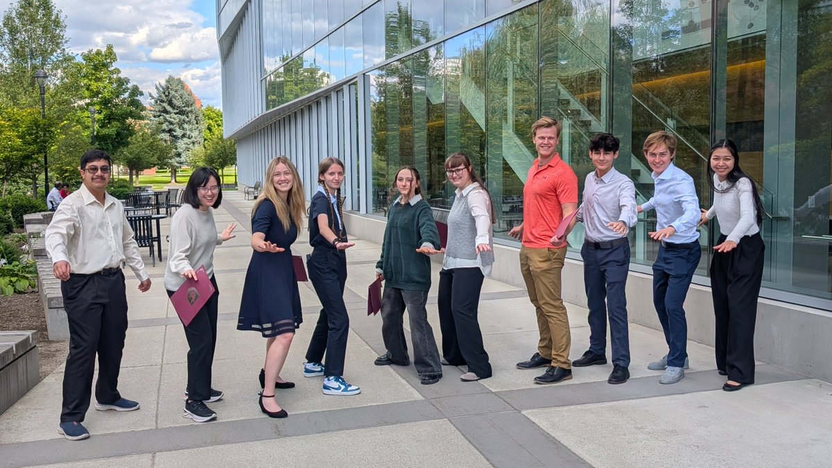 WSUPharmacy's tweet image. If you're interested in pursuing a research career in pharmaceutical, biomedical, or health sciences, consider applying for one of our Summer Undergraduate Research or Summer Research Fellowships! 

Applications are due Sunday, February 1!

pharmacy.wsu.edu/residency-fell…