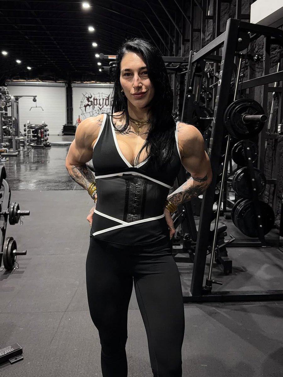 ๐ ๐ ๐ ๐ || NOT @RheaRipley_WWE tweet media