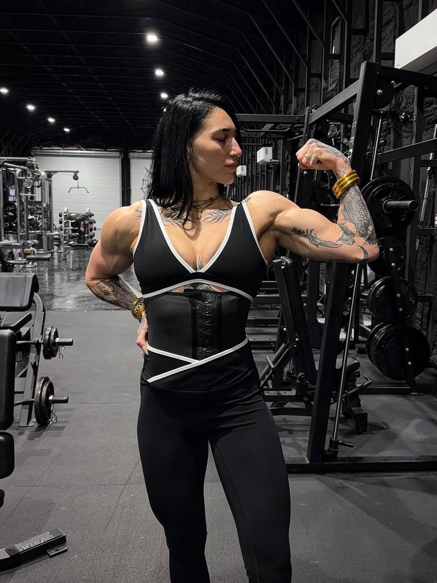 ๐ ๐ ๐ ๐ || NOT @RheaRipley_WWE tweet media