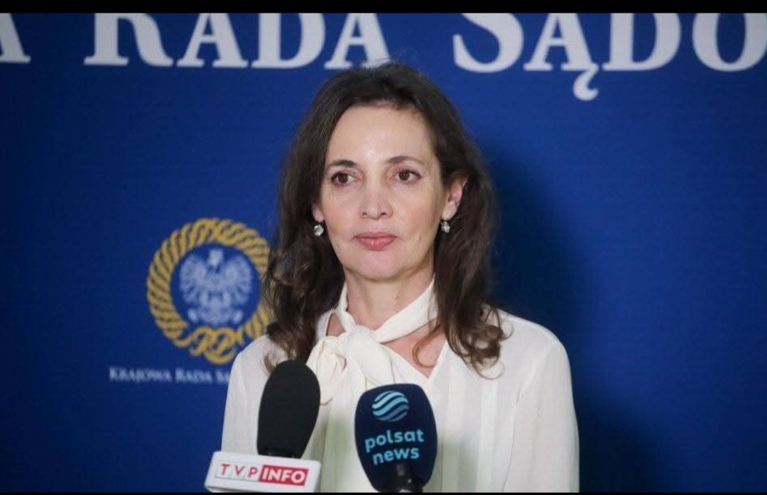 WAŻNE!!!
Dokumenty, które zostały zabrane z Krajowej Rady Sądownictwa nie przepadły bezpowrotnie. 
Przewodnicząca KRS sędzia <a href="/DPawelczykW/">Dagmara Pawełczyk-Woicka</a> poinformowała, że wszystko zostało skopiowane!

...a więc <a href="/w_zurek/">Waldemar Żurek</a> skok się nie udał 😎