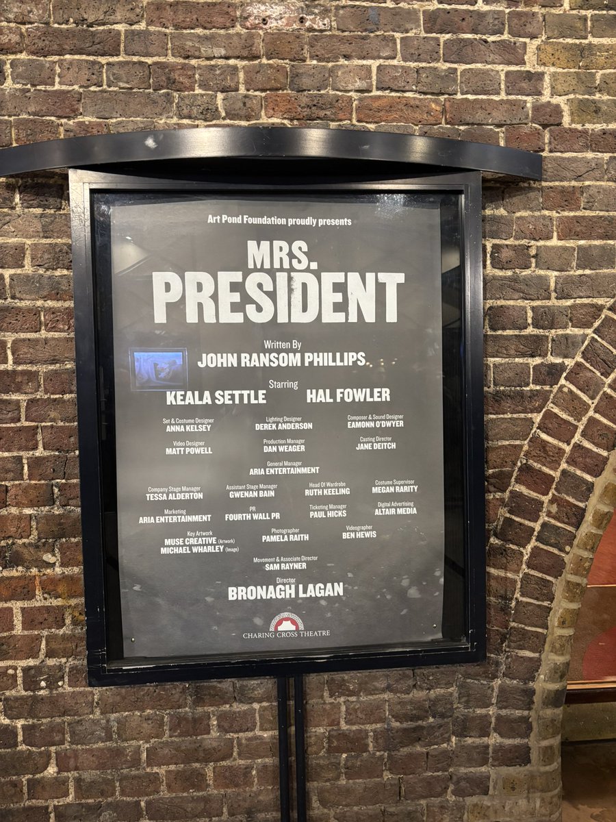 Notes From Row H 🎭 tweet media