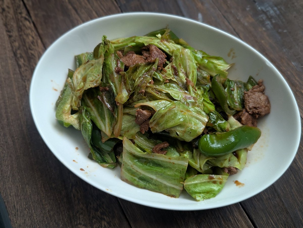 365日お酢料理
黒酢で回鍋肉風
豚肉に酢をもみこんで、タレにもちょい足し。脂っぽいものには、お酢をいれるとさっぱりと食べられます。