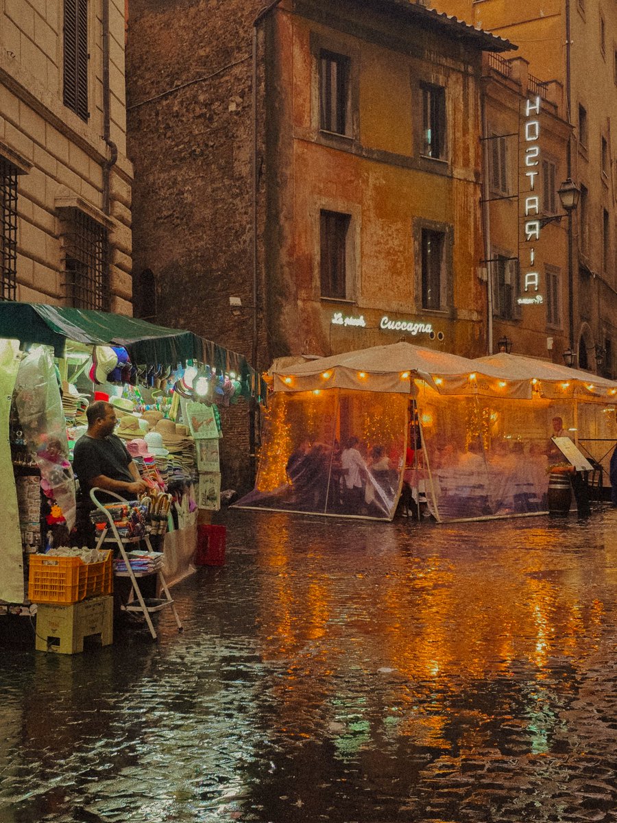 matialonsor's tweet image. En Roma me robaron el celular, pero no antes de sacar estas fotos