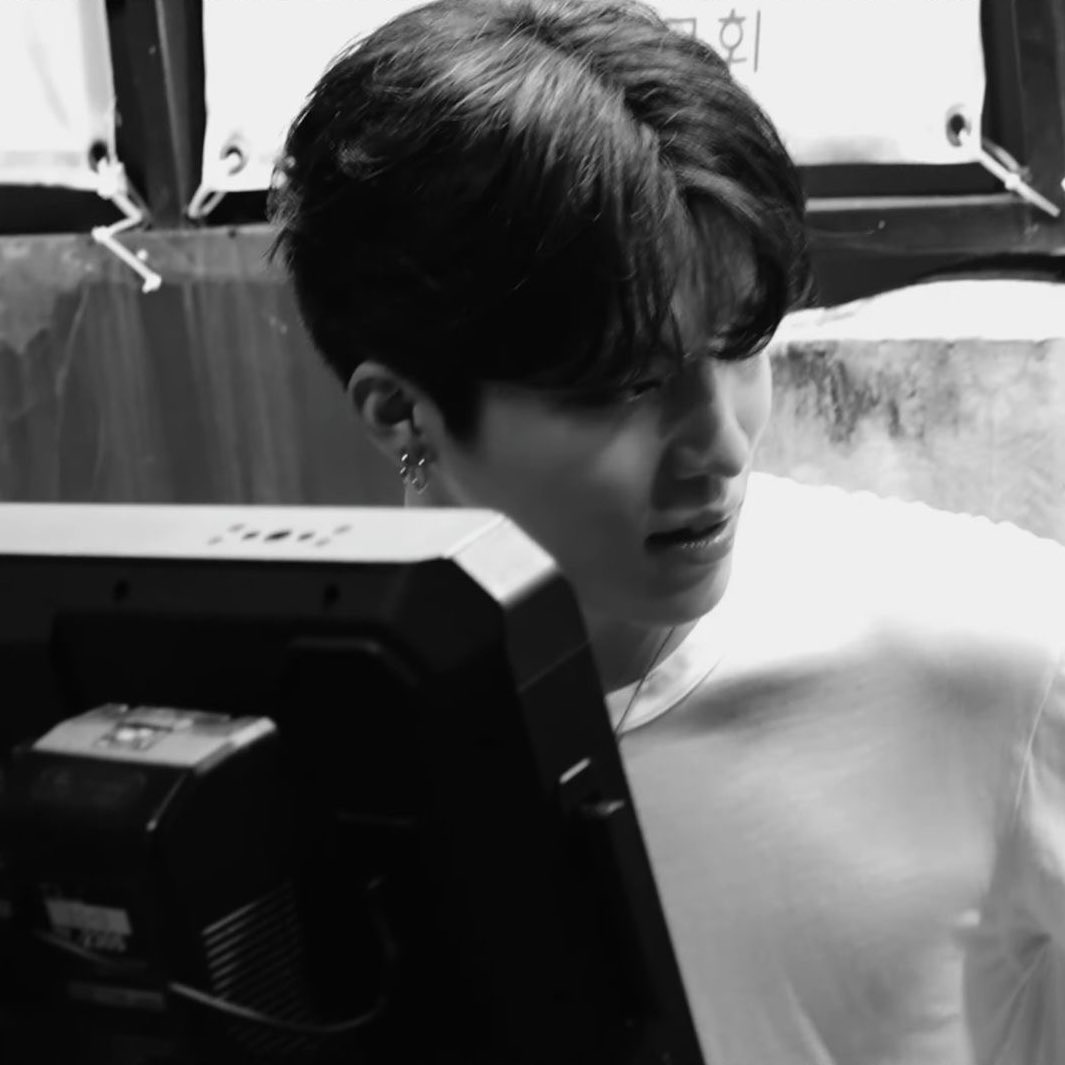 gden ◡̈ J.W tweet media