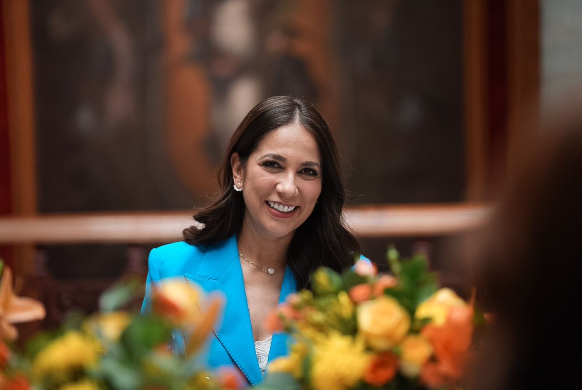 LibiaDennise's tweet image. .@AccionNacional tiene a mujeres y hombres preparados y con carácter, que saben representar con responsabilidad a México y a Guanajuato. 💙

Por eso fue un gusto recibir en nuestro estado a las y los @SenadoresdelPAN, para dialogar, sumar ideas y seguir fortaleciendo una agenda…