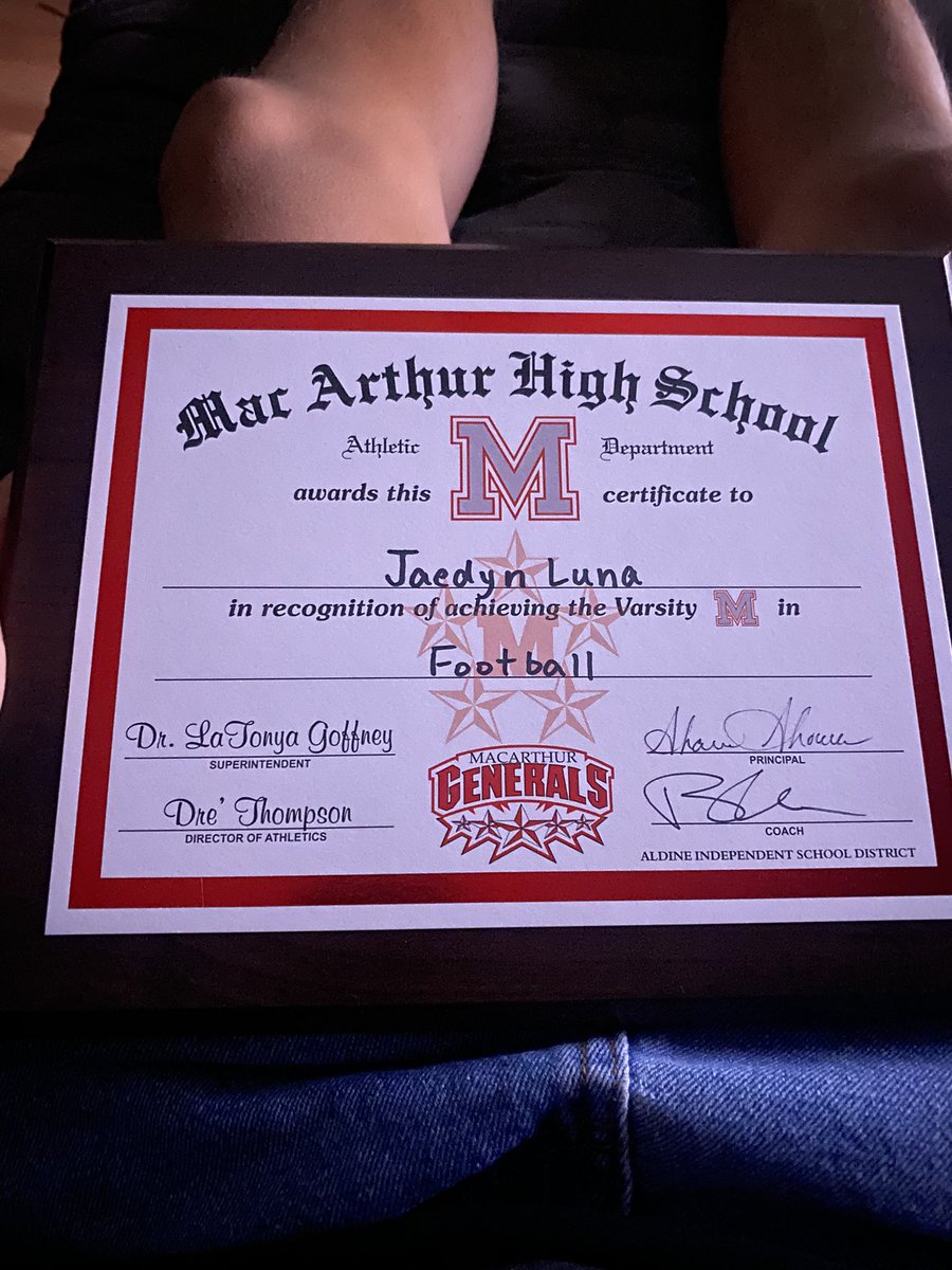 JaedynLuna0's tweet photo. Thank you MacArthur Football!!❤️@CoachCrawford33 @coachpapillion @coachb_ware @Coach_McCoy7 @CoachRod22 @CoachCoop00 @GoBigRedFB @GrigsbyLau43117 @DheRyanJackson @JC_10AGNB @Coach_SHusband @Coach_Chilo @soneworleansbra @Dr1252 @Coach_Ramces https://t.co/PL9JCxzXEU