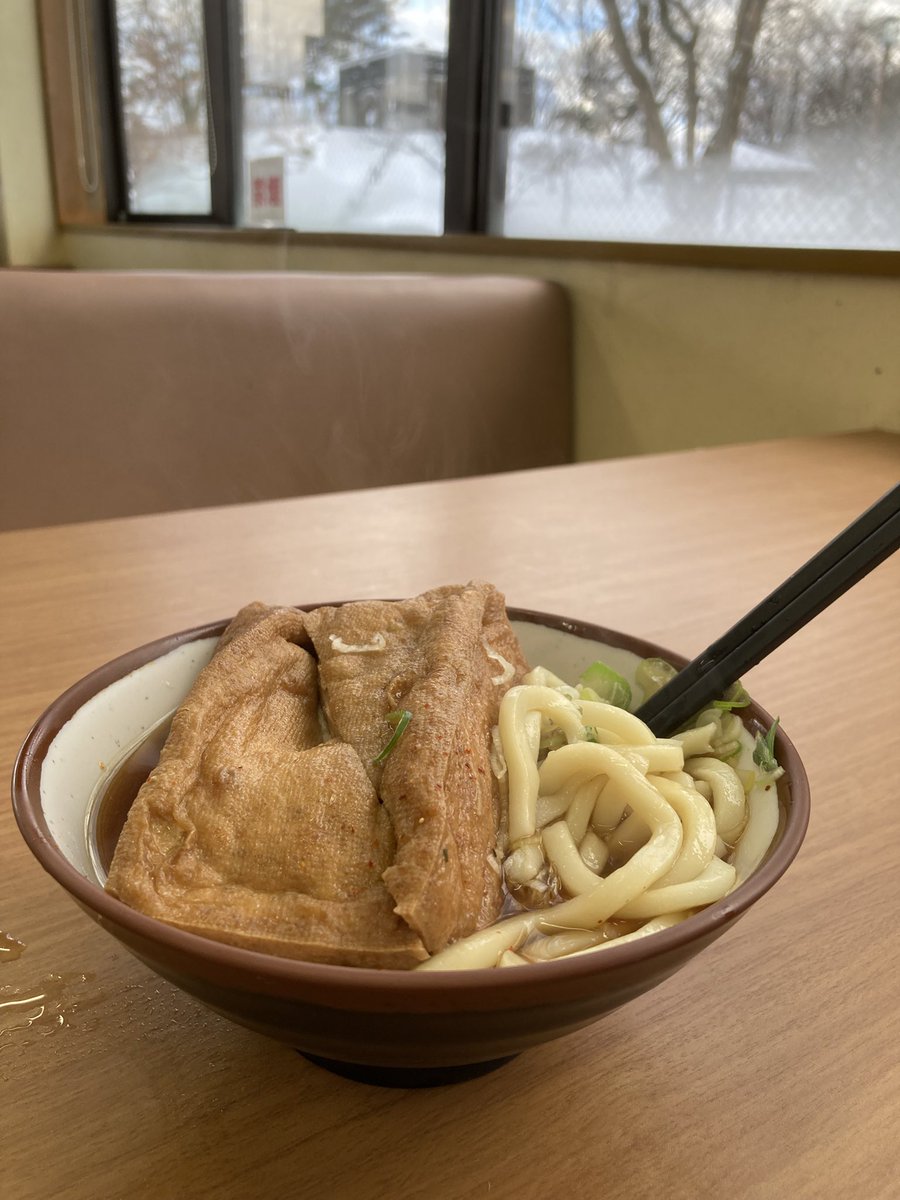 新潟市北区 道の駅豊栄 ジャンボきつねうどん700円