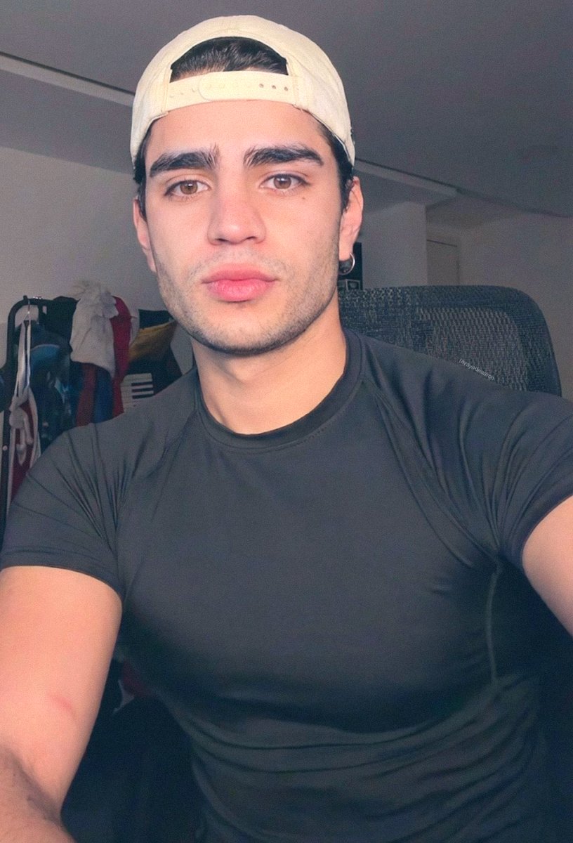 Pinche par de guapotes 🫦