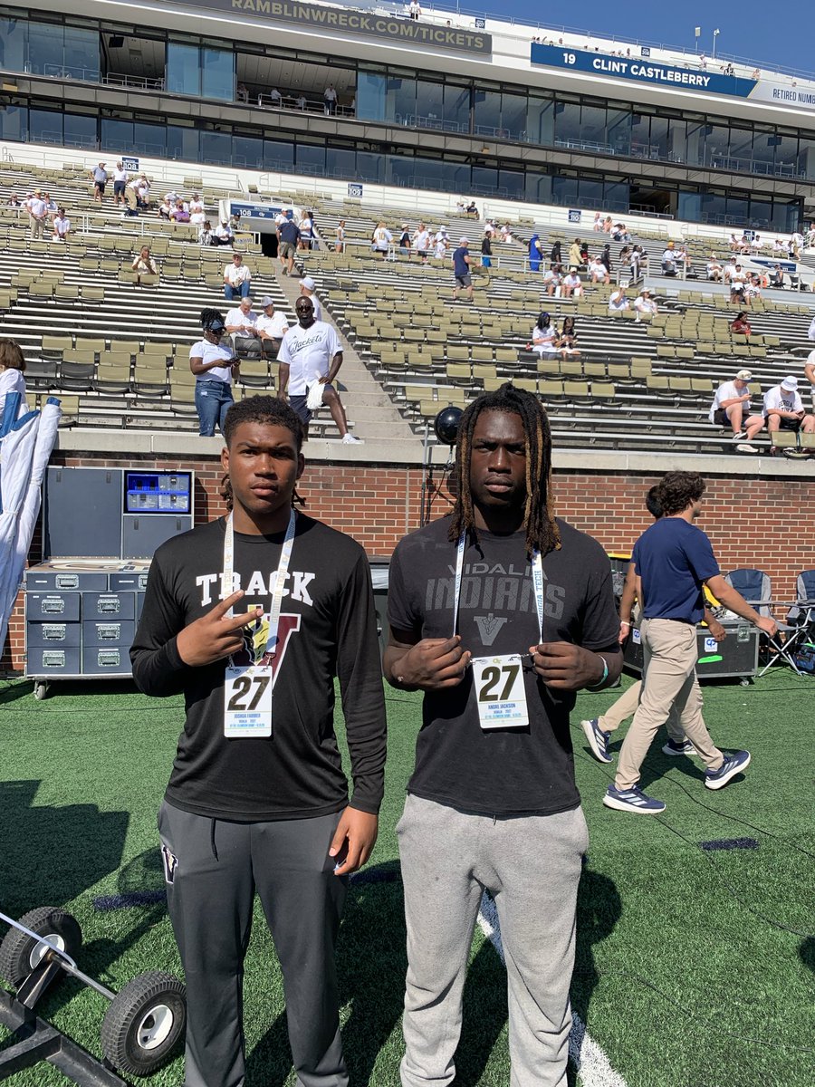 Alex Ashley tweet media