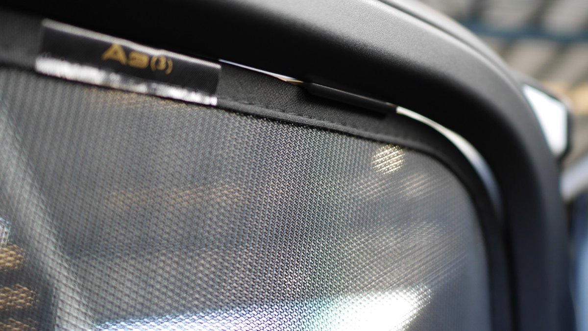 Snap_Shades's tweet image. ❓Which vehicles usually need magnetic mounts for installation 

Typically:
• Models with rubber/plastic window frames instead of metal
• Frameless windows

We specify this on each product page so there’s no guessing.

#snapshades #carshades #easyinstallation #magneticmounts