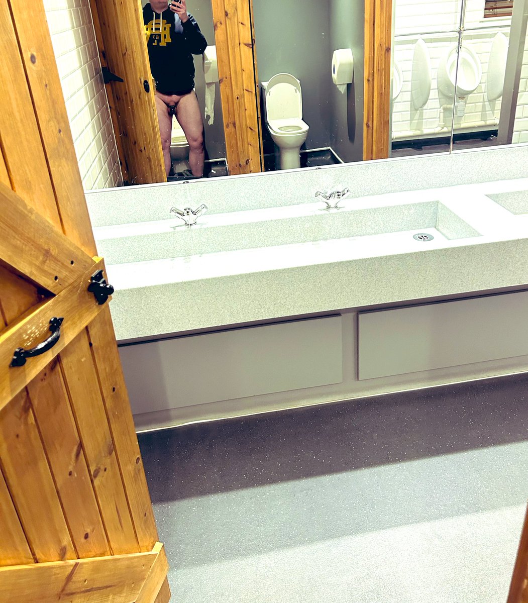 Whose coming to join this locked sub?? 🔐 🔐 #gaychastity