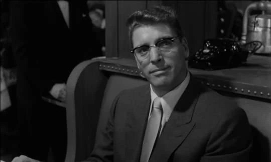 grudgerun's tweet photo. @classic_film "I'd hate to take a bite outta you.  You're a cookie full of arsenic."  --Sweet Smell Of Success https://t.co/auOydo3yNE