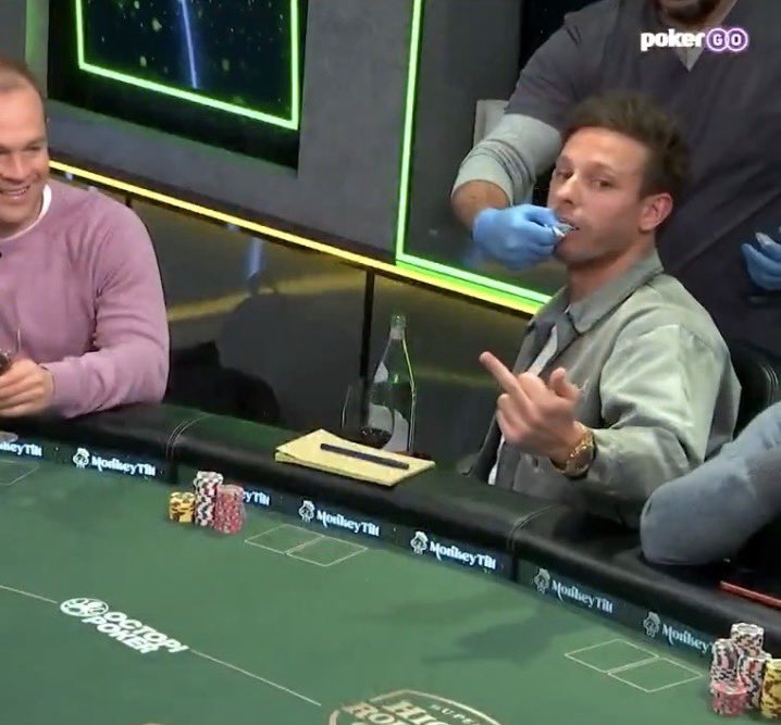 Monkey Tilt tweet media