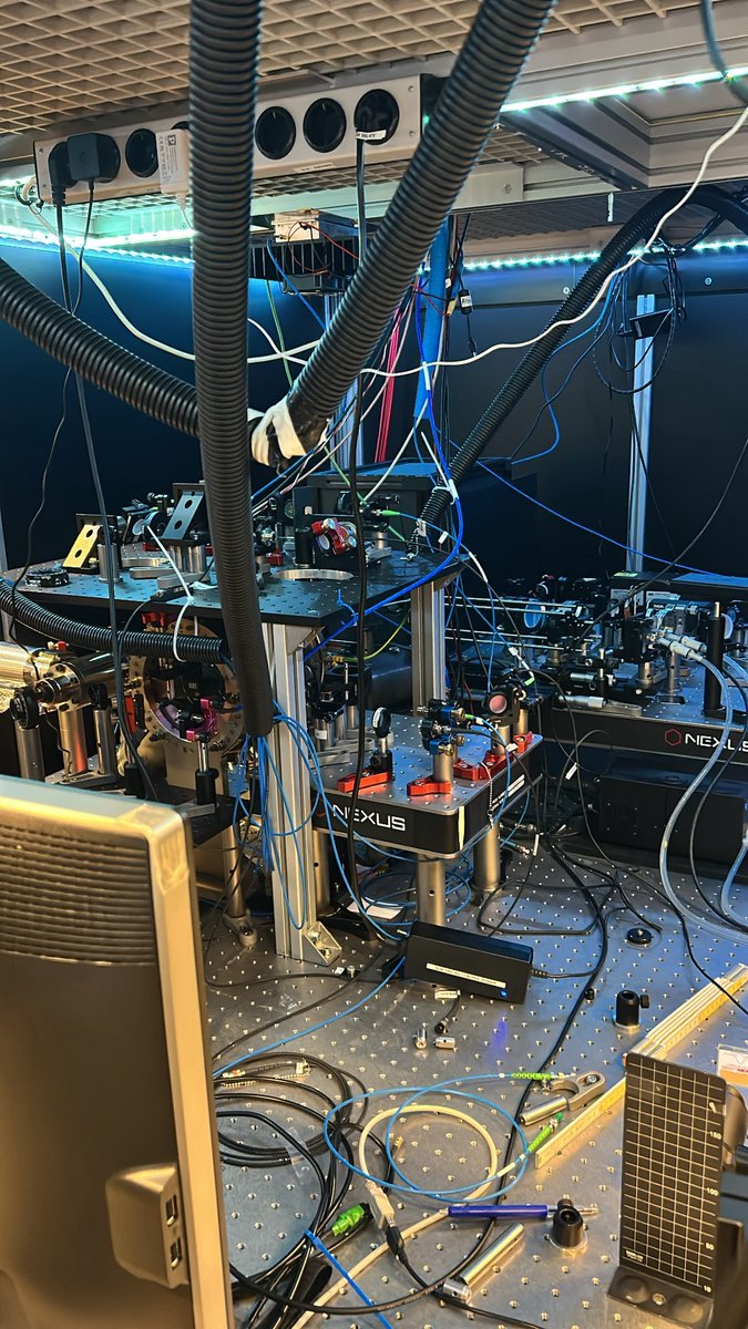 JonathanFeasby's tweet photo. trapped ion quantum computer at University of Amsterdam from deep tech day @UvA_Amsterdam https://t.co/7wZFvl1Iya