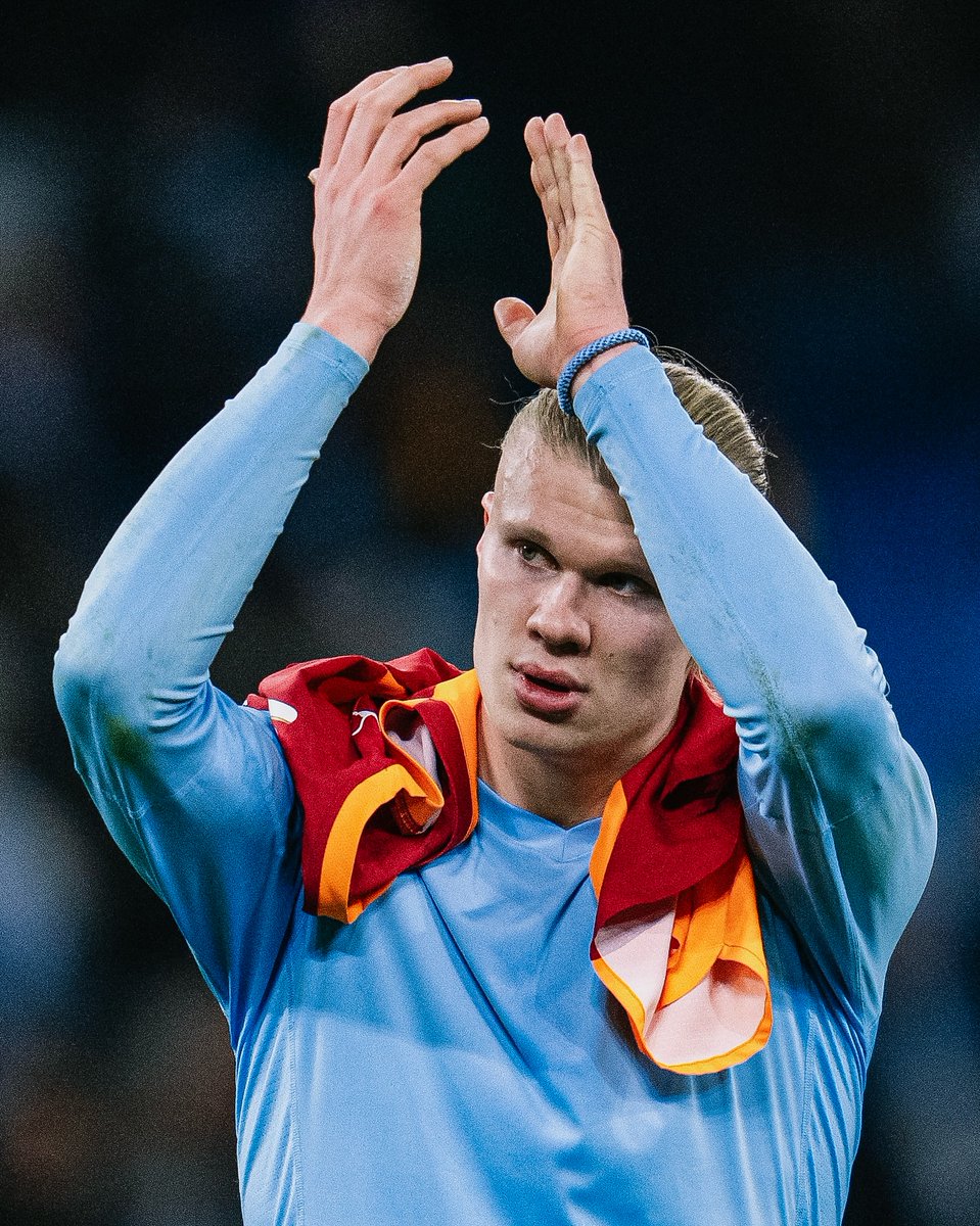 Haaland, omzunda Galatasaray formasıyla.