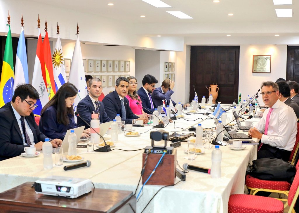 Paraguay lideró reunión del Grupo de Relacionamiento Externo del MERCOSUR. 

acortar.link/4kCtn0