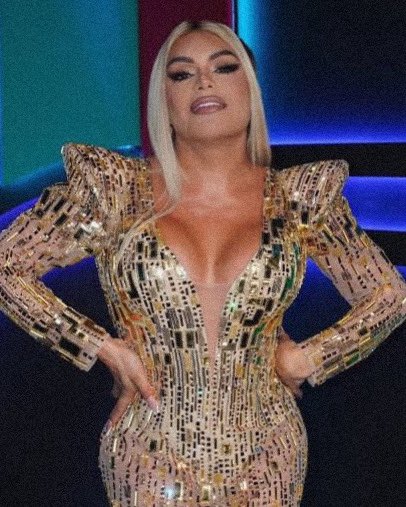 El 2026 comenzó fuerte para la chavita que le gusta renunciar a exclusividades —

Cositas que sutilmente a mencionado en lo que va de año:
✨ Teatro [extendieron fechas]
✨ Premio lo Nuestro
✨ Proyecto con la app de la N roja
✨ Inauguración
✨ Conducción