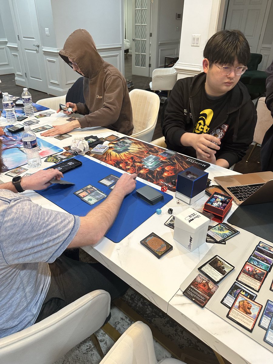 Wrapping up the last draft before our team dinner. Happy with my play, happy with my drafting. Big thanks to <a href="/HeavyPlayLLC/">HEAVY PLAY</a> and <a href="/BooseMtg/">BOOSE mtg</a> for the support!