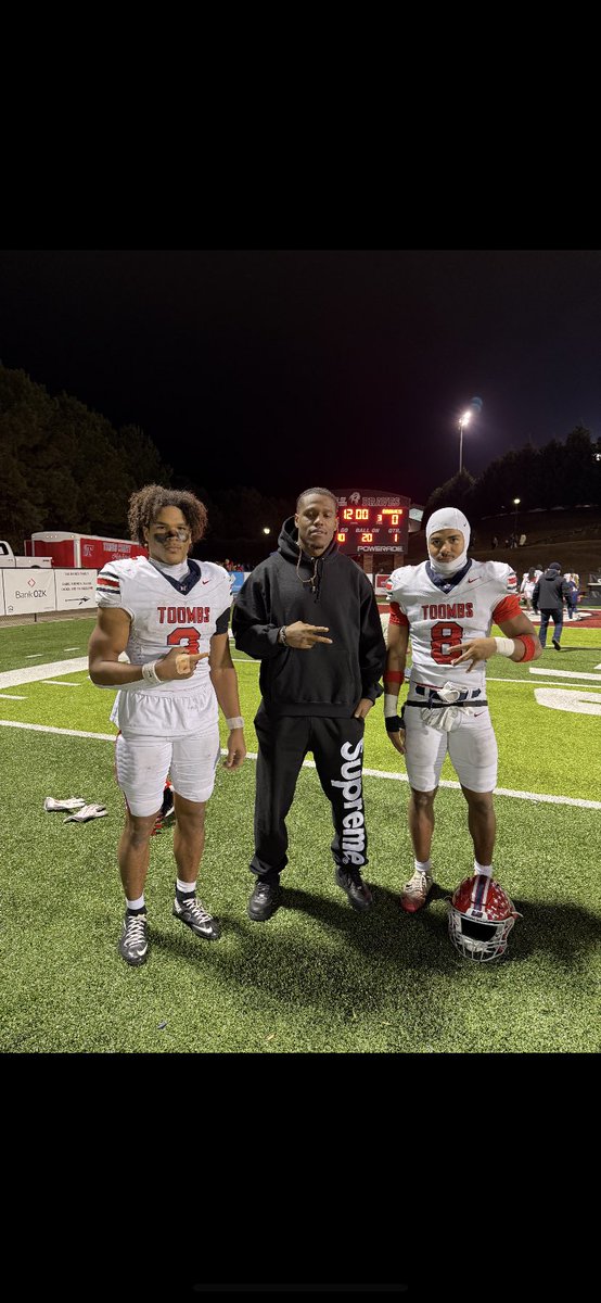 Alex Ashley tweet media