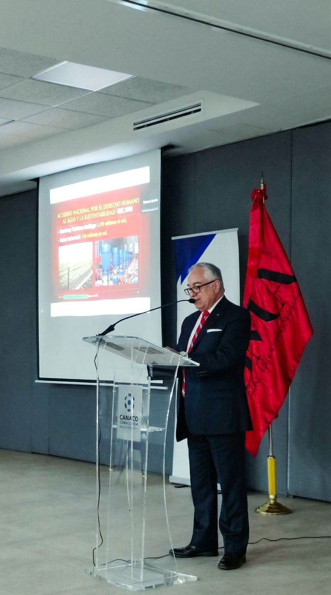 Concluimos con éxito la charla sobre la "Reforma en Materia de Aguas Nacionales" en alianza con @Canaco_Monterrey. 💧⚖️
Gran análisis de Héctor Herrera Ordoñez sobre el futuro hídrico y regulatorio, moderado por nuestro VP Gabino Molina. 

📸 #BMA #DerechoAmbiental #Monterrey