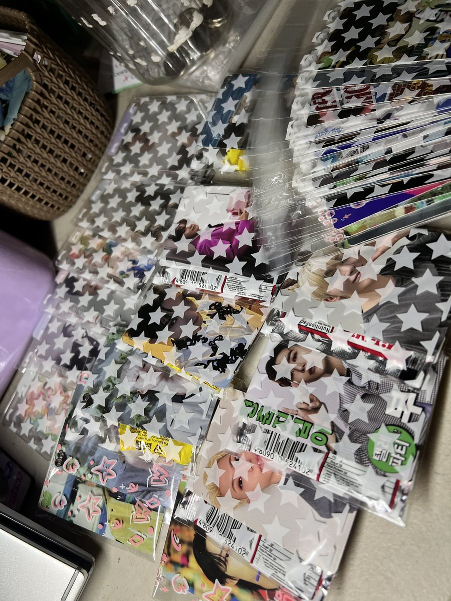 maicasevv_'s tweet photo. #MyOnlyKWANshine in #ammb 
ready na siyaa, clue sa official pc (naka top loader) open for trade  ˃ᴗ˂ https://t.co/HVaDFcES6V