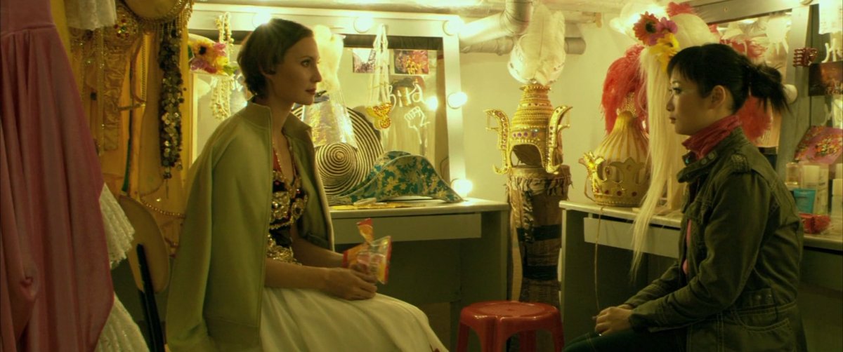 chillvia tweet media