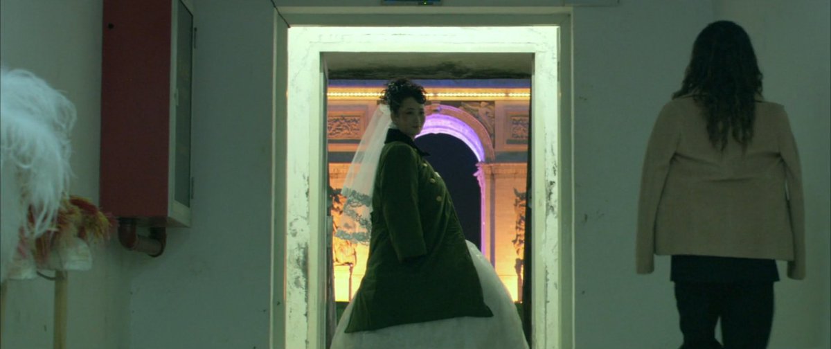 chillvia tweet media