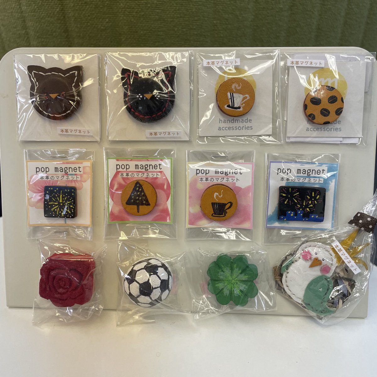 halufactory's tweet image. 🦜haluからお知らせ🦜

本日1月29日（木）は、 
#大阪ガスフラムテラス にて
#ふれあいバザー がございます☺️

本格派なハンドメイド小物が破格💥のお値段で購入できます！

羊毛フェルト、ポストカード、水引小物、つまみ細工、レザー小物などなど…

ちょっとしたプレゼントにも最適です🎁