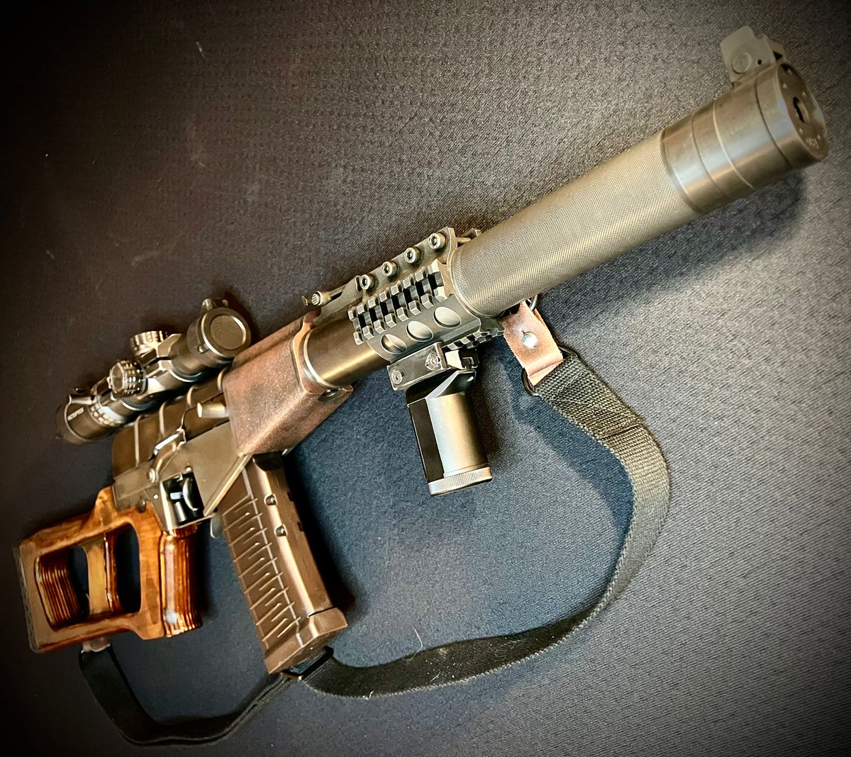 Lct_airoft's tweet image. VSS Vintorezは、ただのAEGではなく、ひとつの工芸品です!
写真：IGユーザー zerosettantaworks

#LCT #LCTairsoft #LCT_TK #VSSVintorez #サバゲー