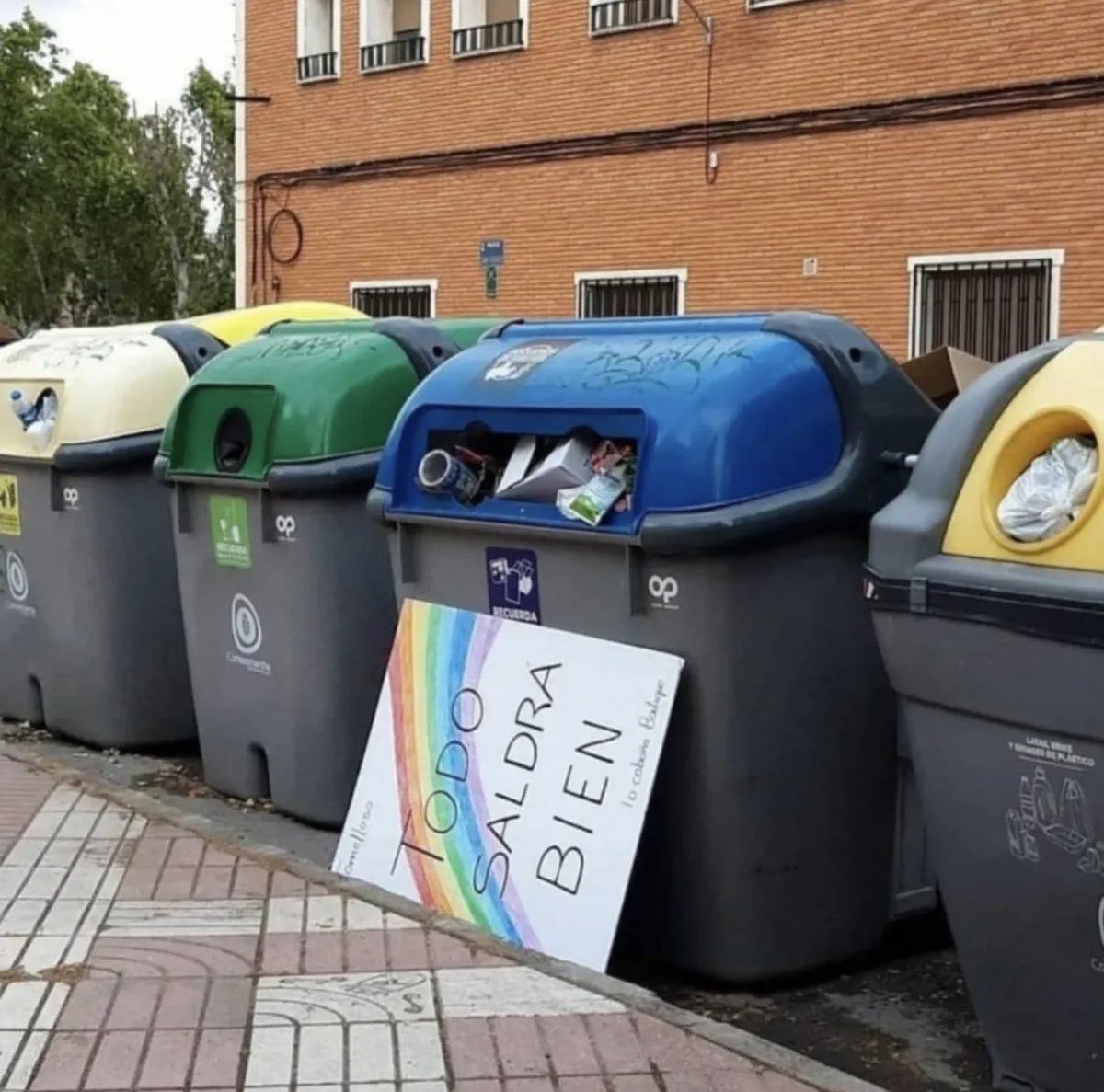 Imágenes para enviar y decir "nosotros" tweet media