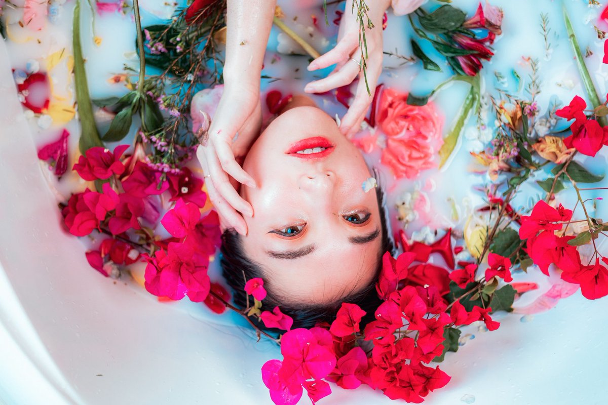 triciaisabirdy tweet media