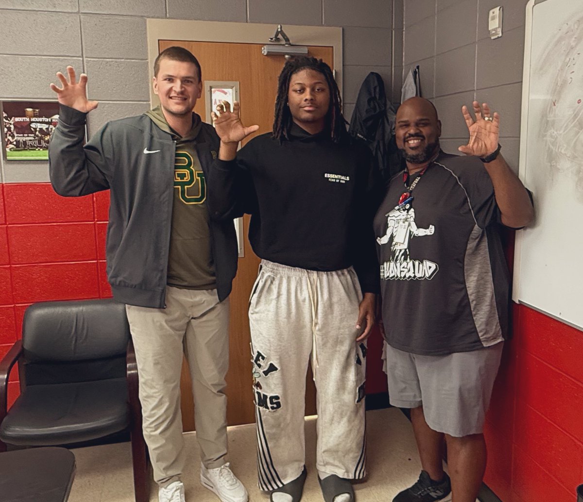 Xavier Muhammad tweet media