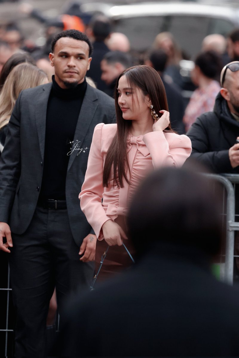 ( ﹡ˆoˆ﹡ )

SAROCHA FLY TO COUTURE 2026
#ValentinoHC2026xFreen
#srchafreen